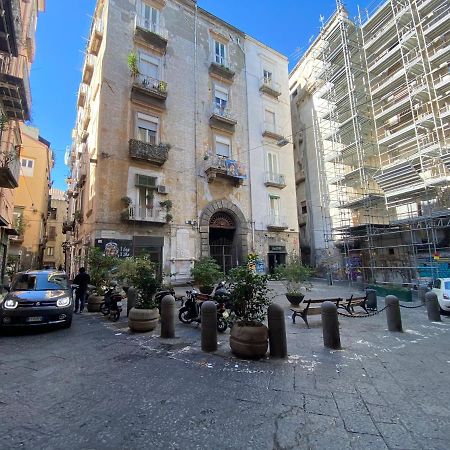 B&B Historic Center Apartments Наполи Екстериор снимка
