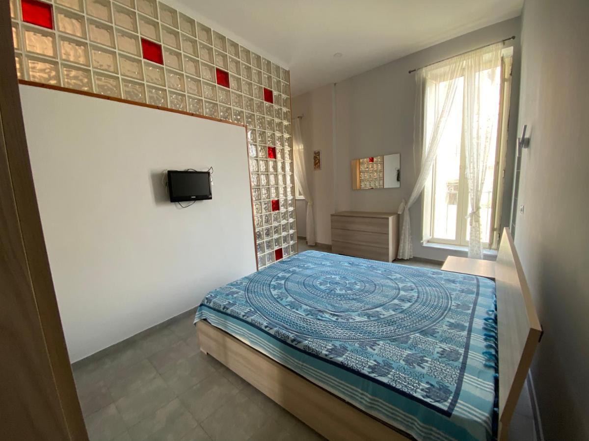 B&B Historic Center Apartments Наполи Екстериор снимка